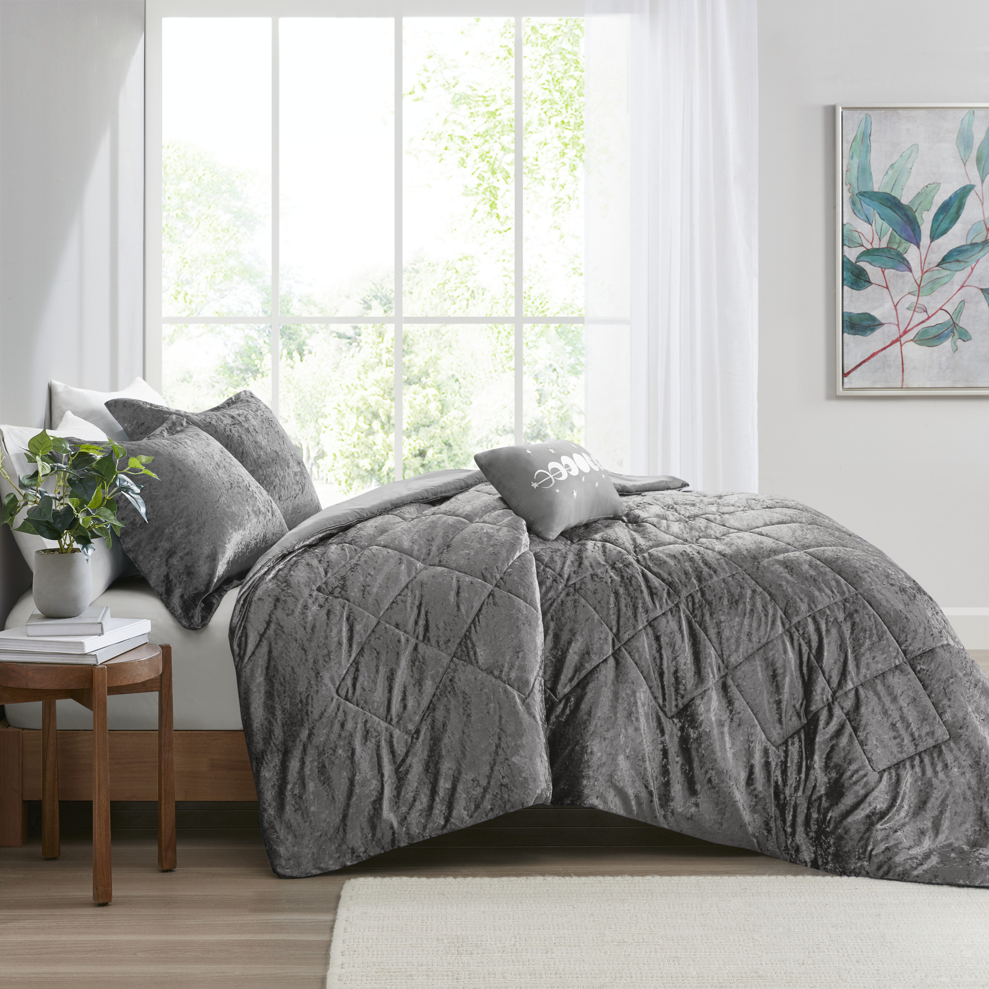 Regency Heights King/Cal King Size Comforter Sets, Velvet Bedding Comforter Set for All Seasons, Grey Bedding Set with Decor Pillow, 4-Piece