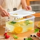 thumbnail image 1 of Dispensador de bebidas de plástico de gran capacidad de 3 y 5 litros con grifo | Jarra para té helado, limonada y frutas | Tapa hermética para fiestas, barbacoas y uso familiar | Recipiente apto, 1 of 9