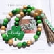 thumbnail image 5 of Guirnalda de cuentas de madera para colgar en el Día de San Patricio. Cuentas rústicas con colgante verde y borla. Decoración para bandejas, chimeneas y salas de estar. Collar de trébol., 5 of 8