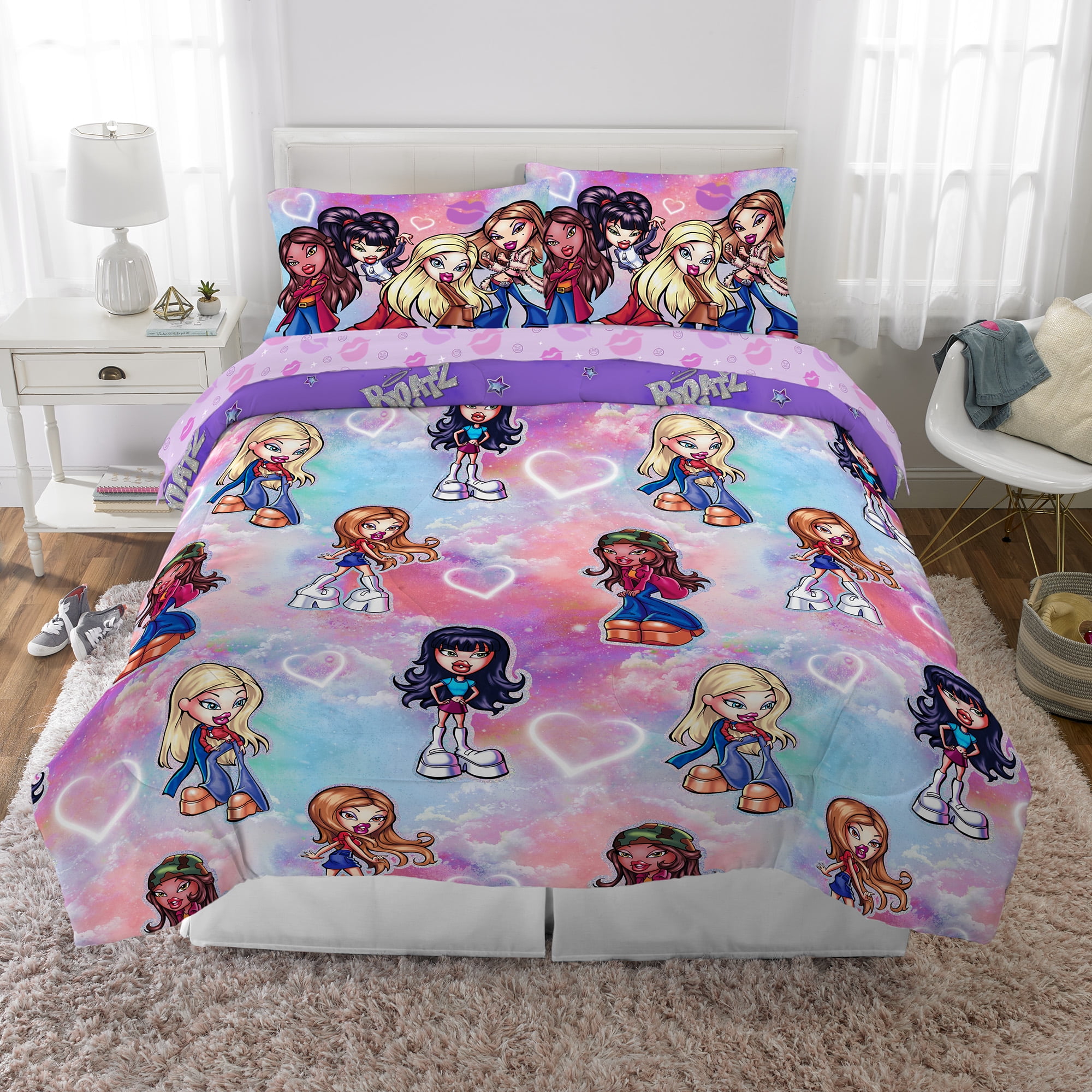 Bratz Full Bed in a Bag, Comforter Sheets and Backpack, Purple