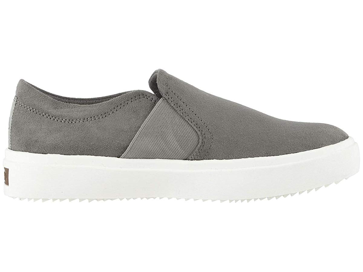 wander up slip on sneaker