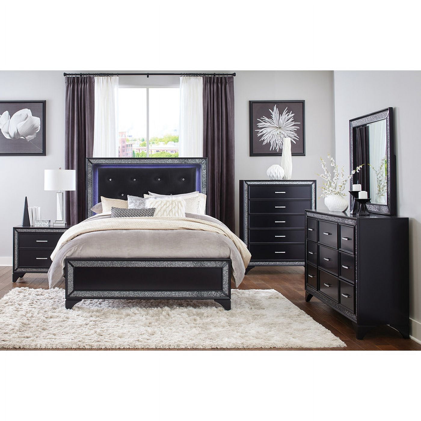 Salon Collection Glamorous Touch with Pearlescent Finish -Black