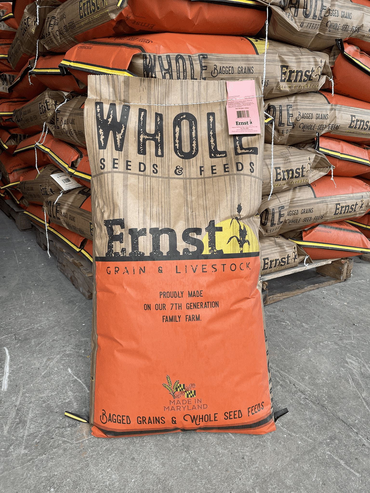 Ernst Grain & Livestock Wild Bird Food Select, Non-GMO – Made with Black Oil Sunflowers, Nyjer Seed, and Other Non-GMO Grains