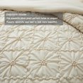 thumbnail image 3 of Juego de edredón BEDAZZLED, tamaño queen, beige, plisado, 3 piezas, 3 of 7