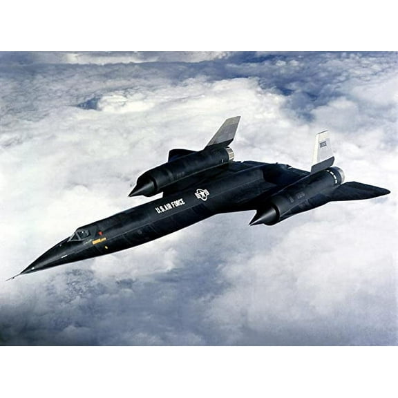 Iconic Arts Laminated 32x24 Poster: Jet - Lockheed SR-71 Blackbird