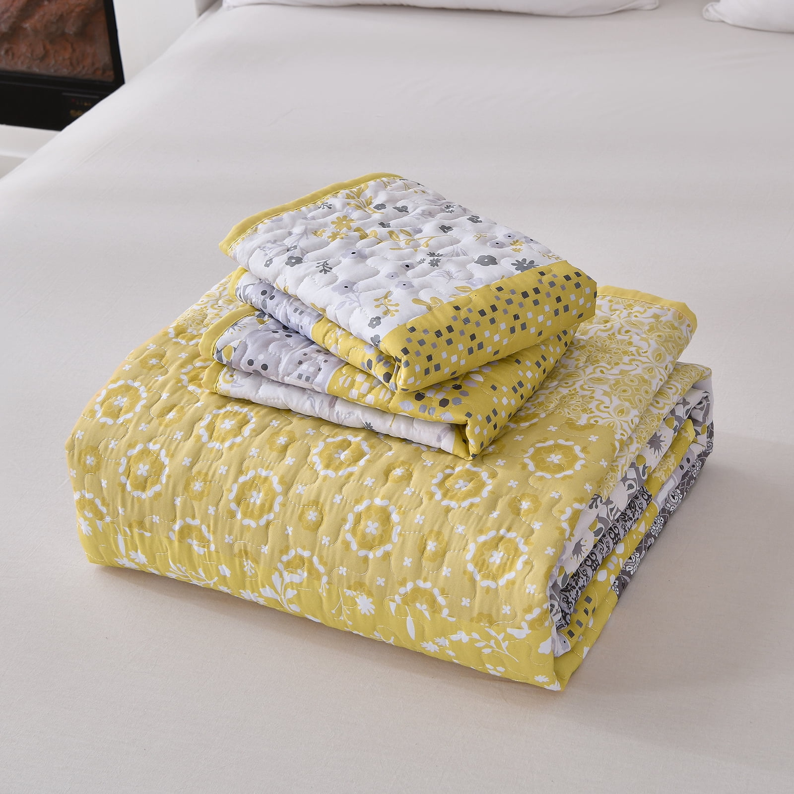 Dintszyayue 3Pcs Floral Boho Quilt Set Queen,Yellow Bohemian Striped Patchwork Bedspread Adult(90"×96")