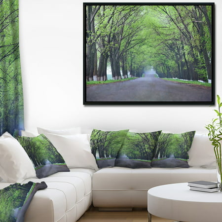 DESIGN ART Designart 'Arched Trees Over Country Road' Landscape Photography Framed Canvas (Best Over The Counter Arch Supports)