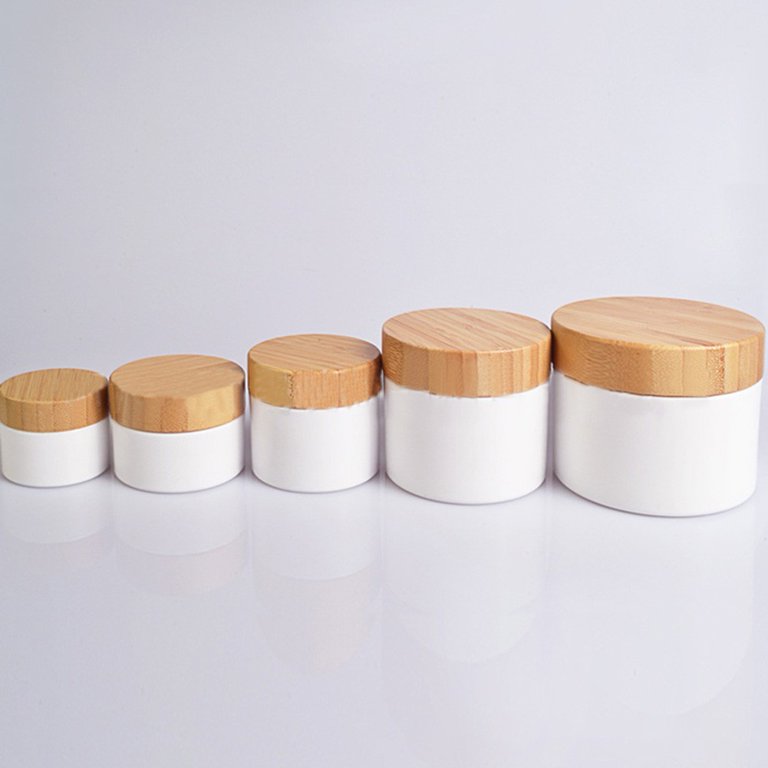 Yannee Plastic Cosmetic Containers with Bamboo Wooden Lids,White Empty  Cosmetic Jar Body Lotion Refillable Candy Frost,250ML 