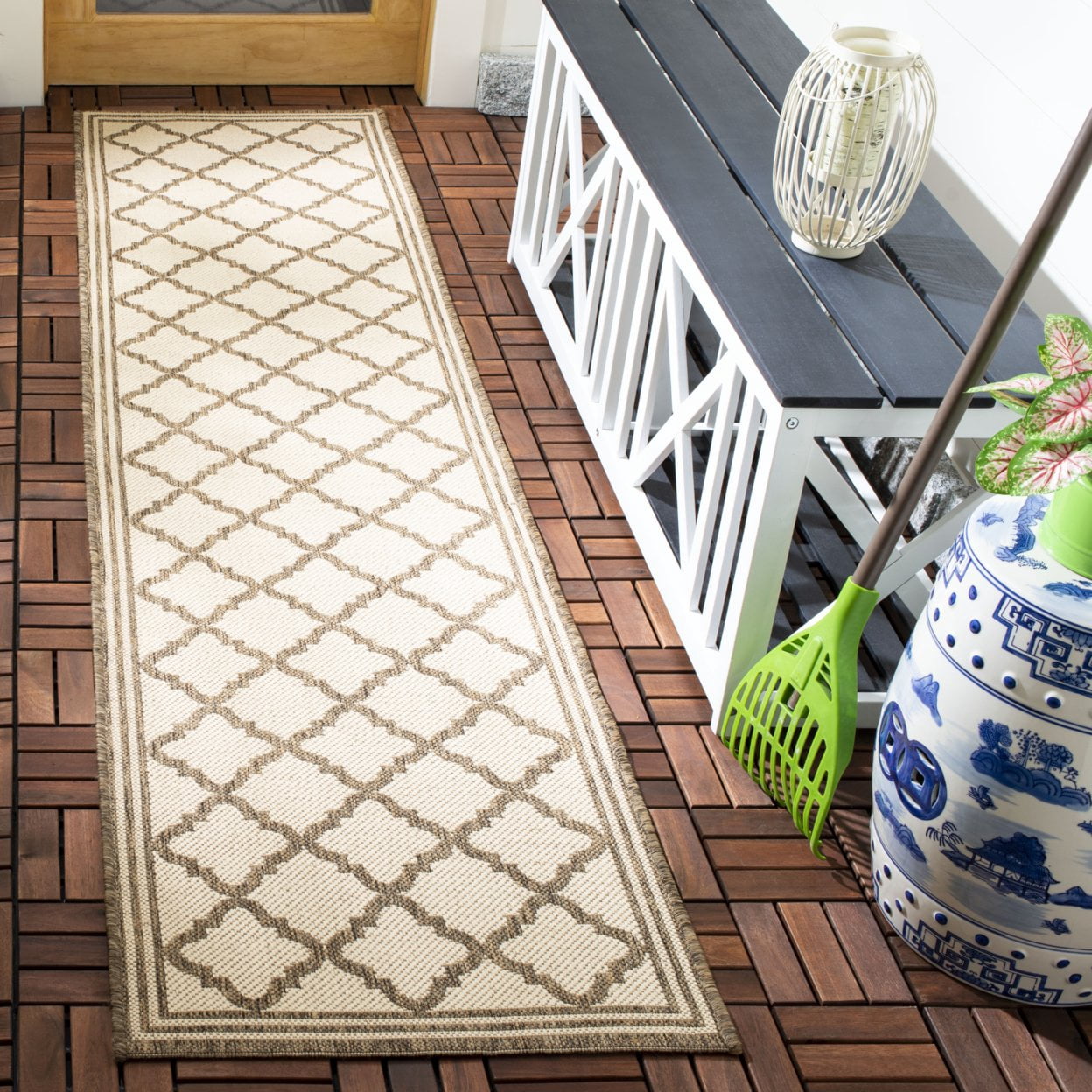 SAFAVIEH Beach House Richard Geometric Indoor/Outdoor Runner Rug, Cream/Beige, 2'2" x 12'