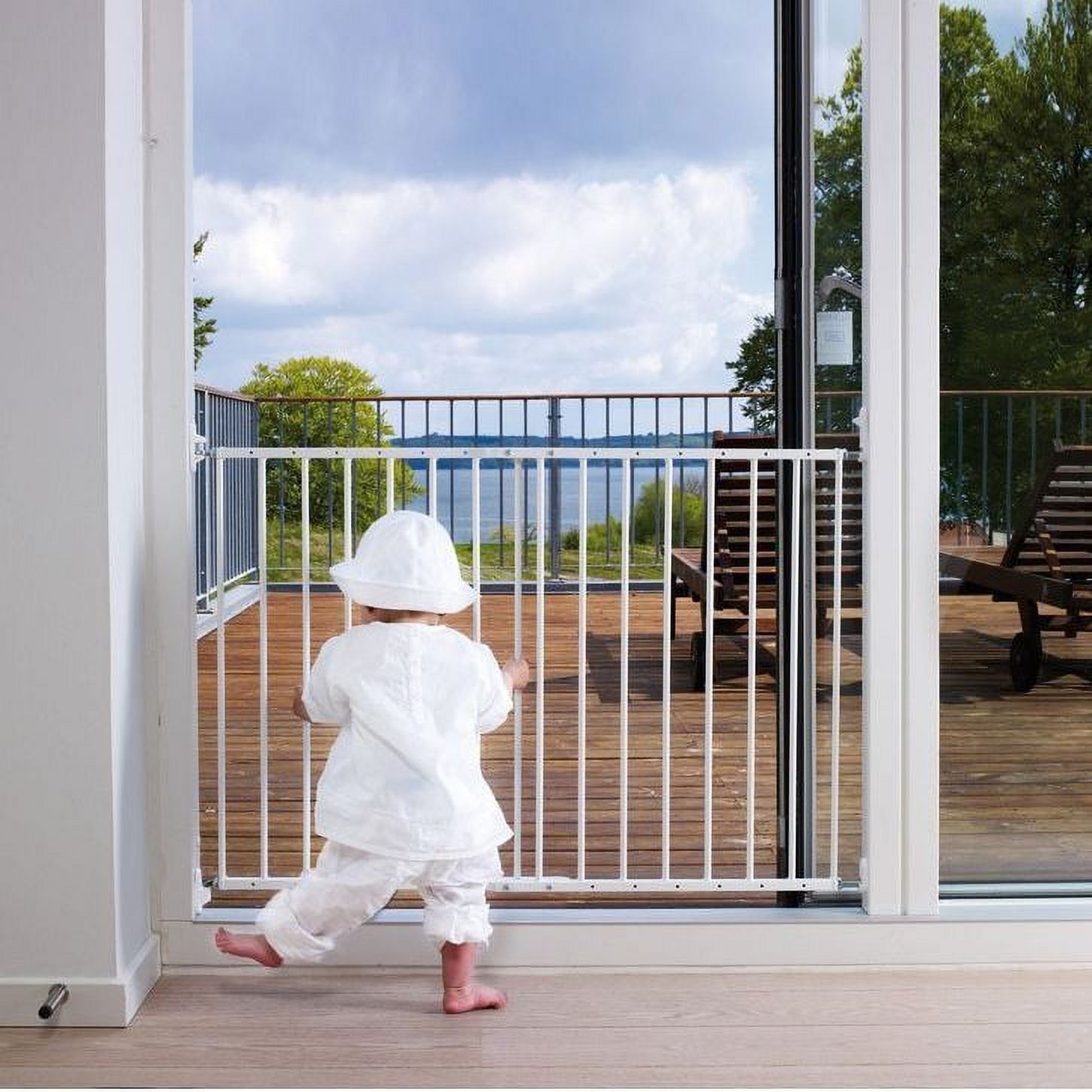 BabyDan MultiDan Wall Mount 23.9-40.1 Inch Doorway Safety Baby Gate, Beechwood