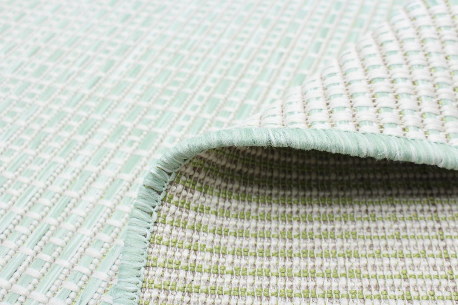 ECARPET Outdoor Area Rug for Patio, Deck, Backyard, Camping, Water Proof Carpet, Veranda Classic Collection