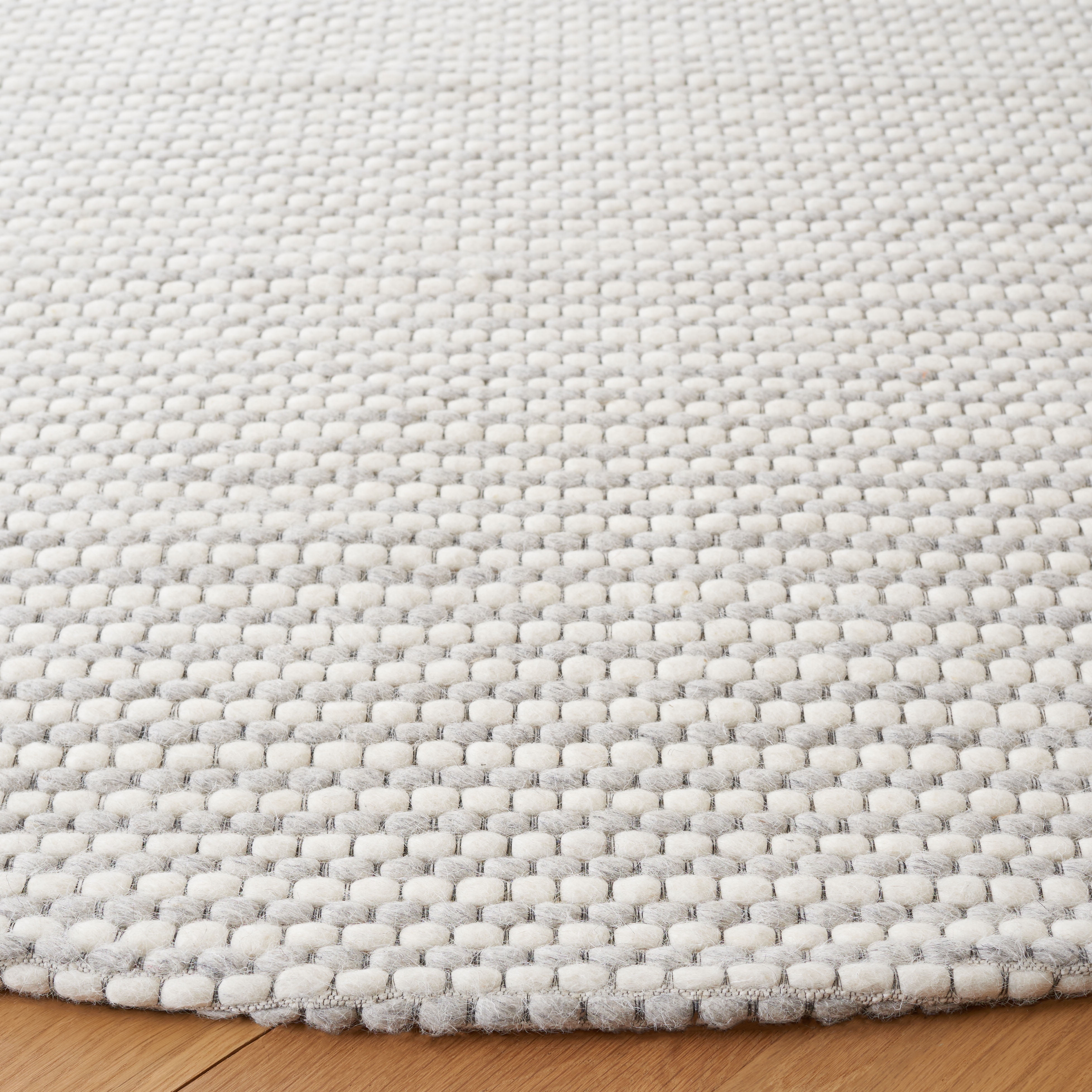 SAFAVIEH Natura Corine Geometric Area Rug, Silver/Ivory, 6' x 6' Round