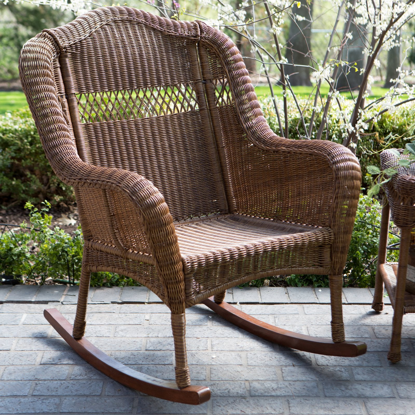 Coral Coast Casco Bay Resin Wicker Outdoor Glider Chair 2025 www.alhudapk