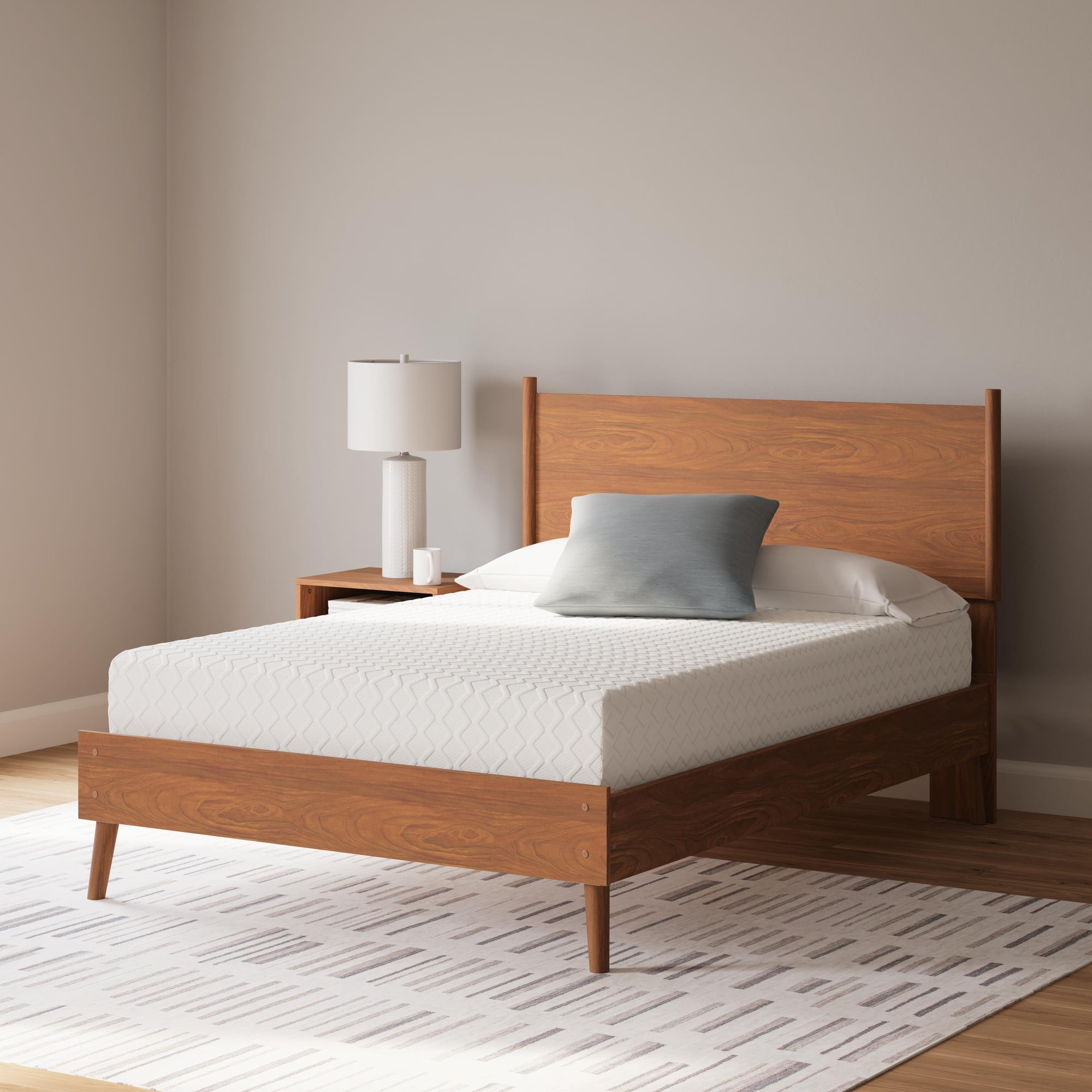 Signature Design by Ashley 10 Inch Chime Firm Memory Foam Full Mattress