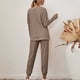 thumbnail image 4 of Top y Pantalones de Manga Larga Ropa de Dormir Ropa de Dormir para Mujer Pijamas Sueltos Informales de Color Puro Ropa de Dormir para el hogar Marrón L, 4 of 6