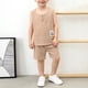 thumbnail image 2 of Niños sin Mangas Camisetas Estilo Hombres Y Niños de Verano de Manga Corta Conjuntos con Pantalones Cortos de Cintura Elástica, Tela de Punto Suave Transpirable para Niños Y Niñas, Camisetas de Niños, 2 of 9