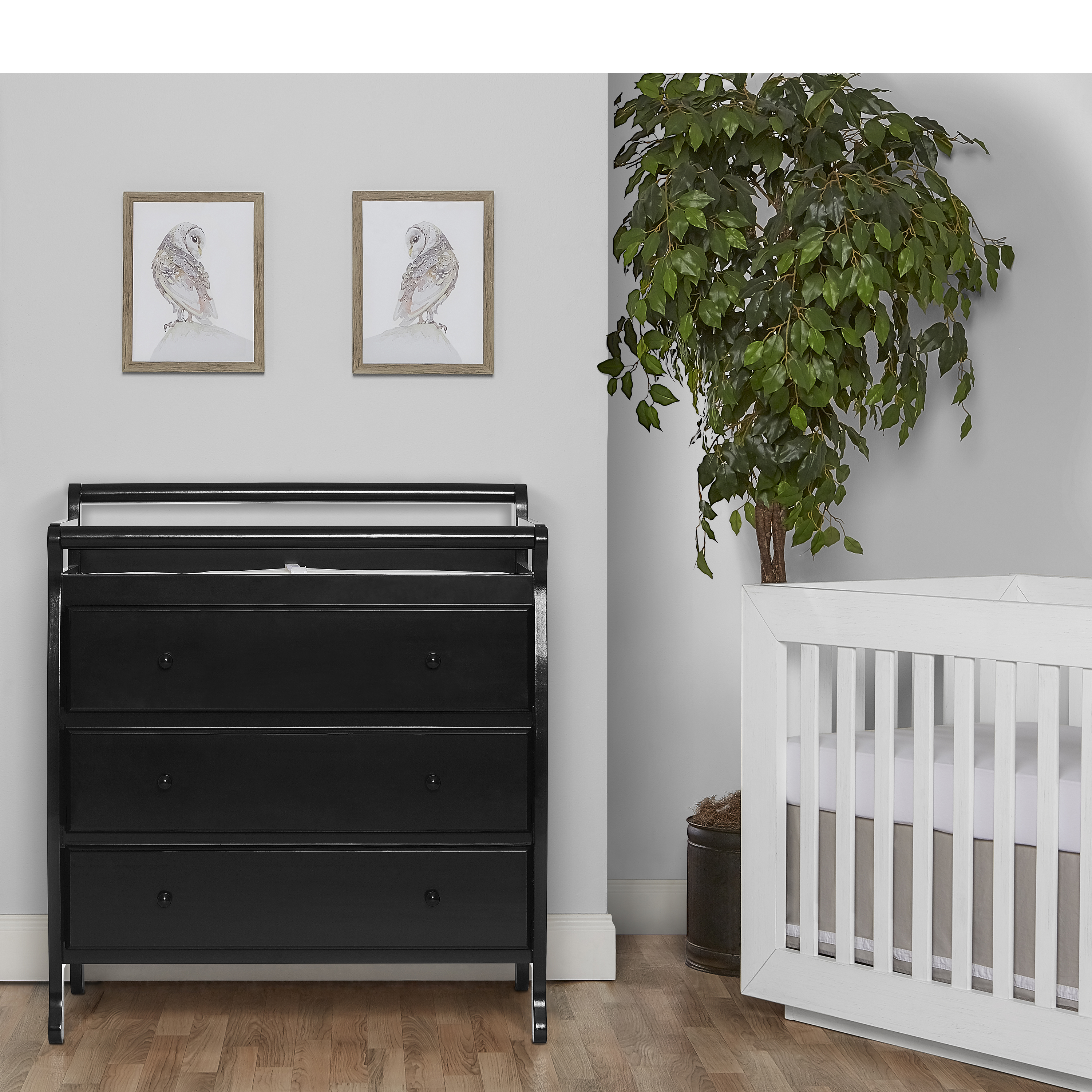 Dream On Me Liberty 3-Drawer Changing Table with Pad, Black
