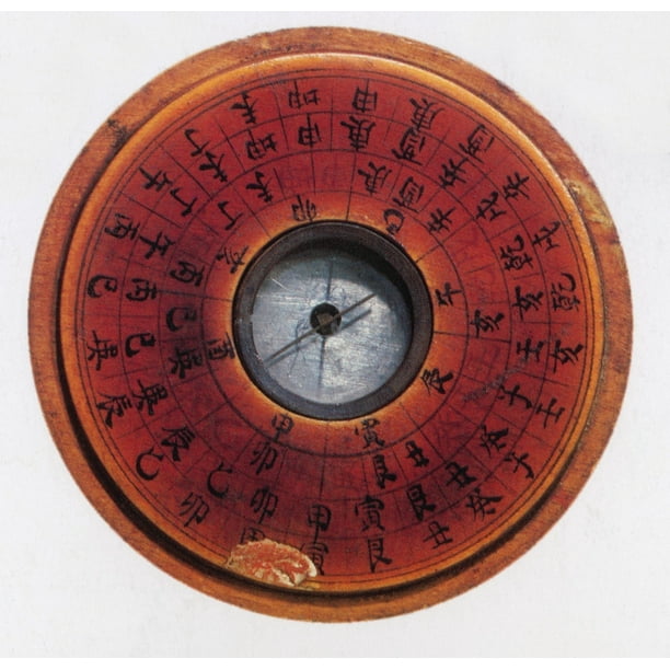 Chinese Compass Poster Print by Science Source
