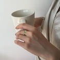thumbnail image 3 of Fiudx Anillo Termosensible, Banda para Pareja Que Cambia de Color, Accesorio Retro de Moda, Diseño Metálico Único, Ideal para Fiestas, Regalo para Mamá, Novia o Amiga, Talla 6 Mm., 3 of 4