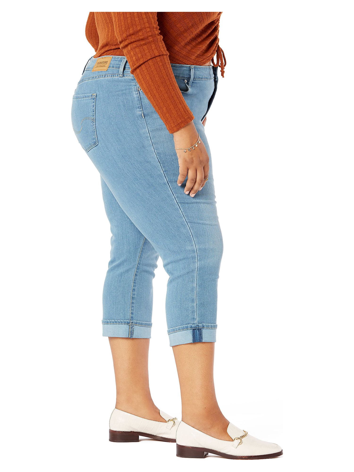 Levi Strauss Signature Women's Mid Rise Capri