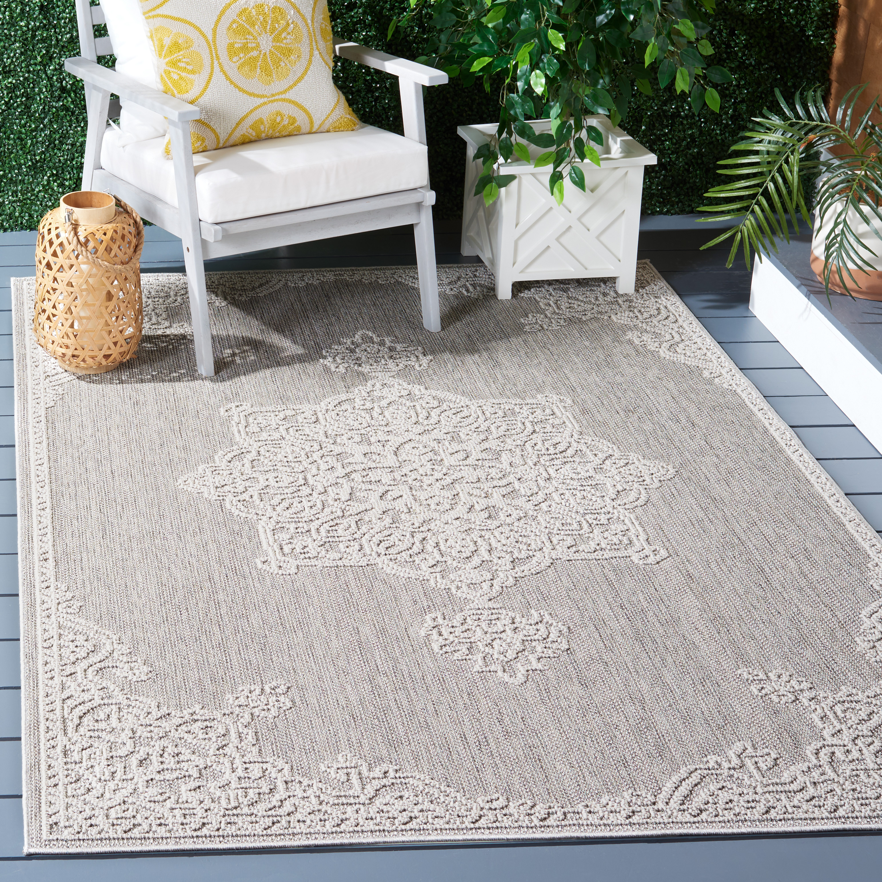 SAFAVIEH Global Vernon Abstract Indoor/Outdoor Area Rug, Grey/Ivory, 6'7" x 6'7" Square