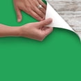 thumbnail image 2 of Forro adhesivo para muebles Con-Tact autoadherible para estantes 46x488 cm verde Kelly, 2 of 5