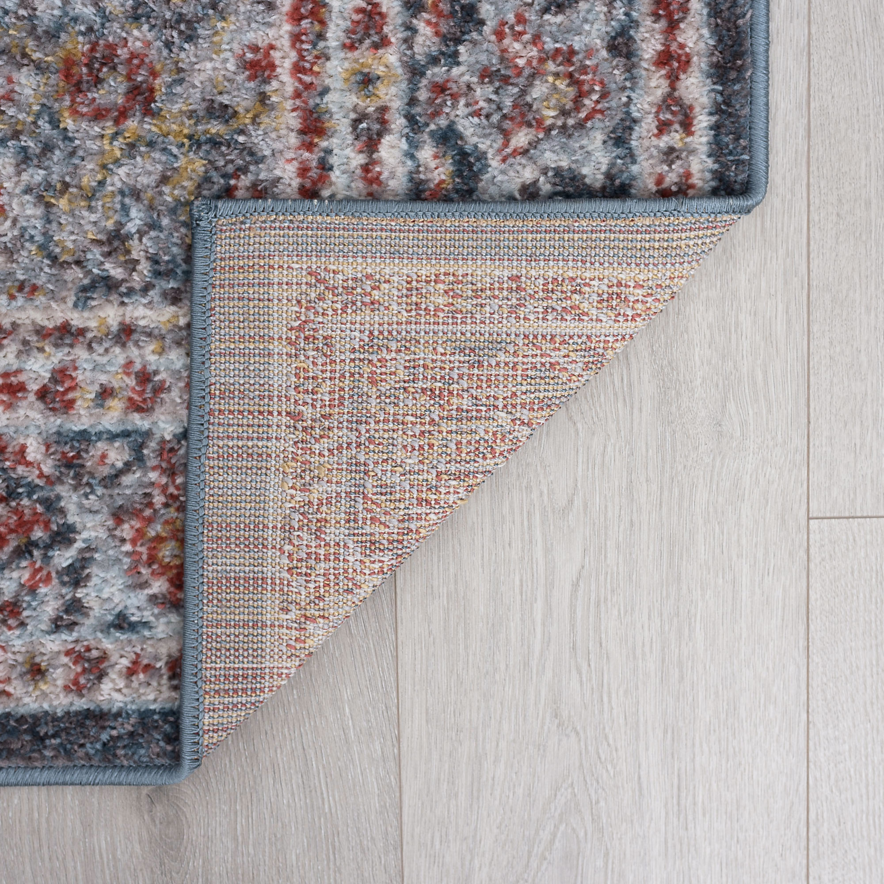 Traditional 4x6 Area Rug (4' x 5'3'') Oriental Beige, Dark Blue Indoor Rectangle Easy to Clean