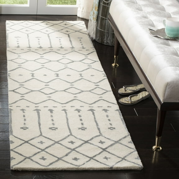 SAFAVIEH Himalaya Darin Geometric Wool Runner Rug, Ivory/Grey, 2'3" x 8'