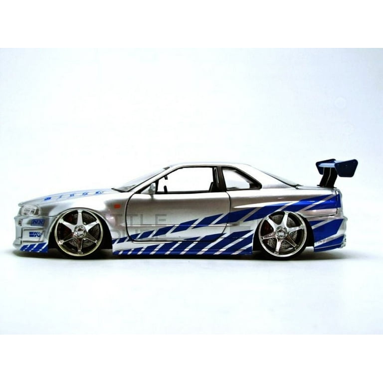 Jada Toys Fast & Furious 1:24 Brian's 2002 Nissan Skyline GT-R R34 Blue  Green Die-cast Car, Toys for Kids and Adults