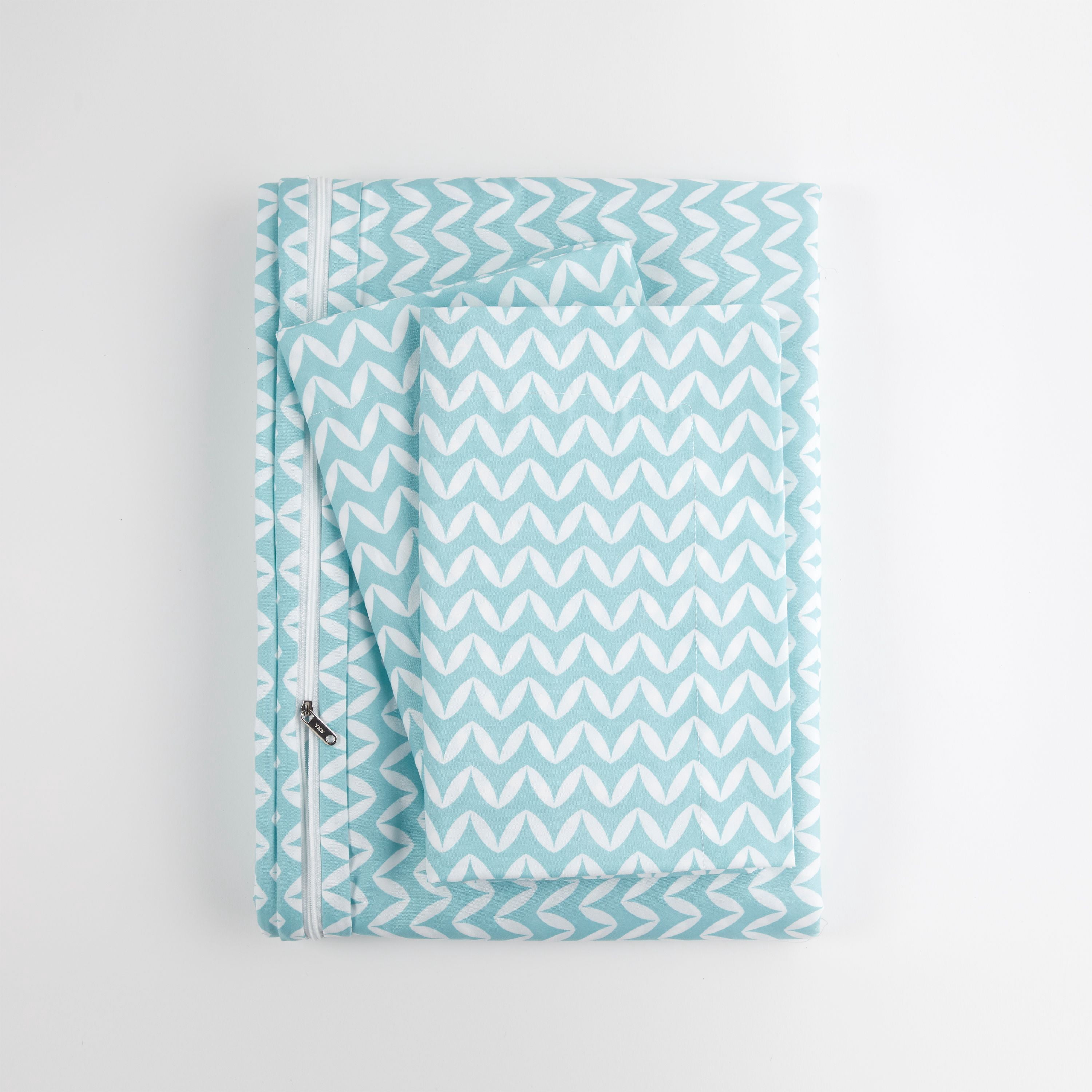 Noble Linens Light Blue Puffed Chevron Print Duvet Set 3-Piece Duvet Cover Set, King/Cal King