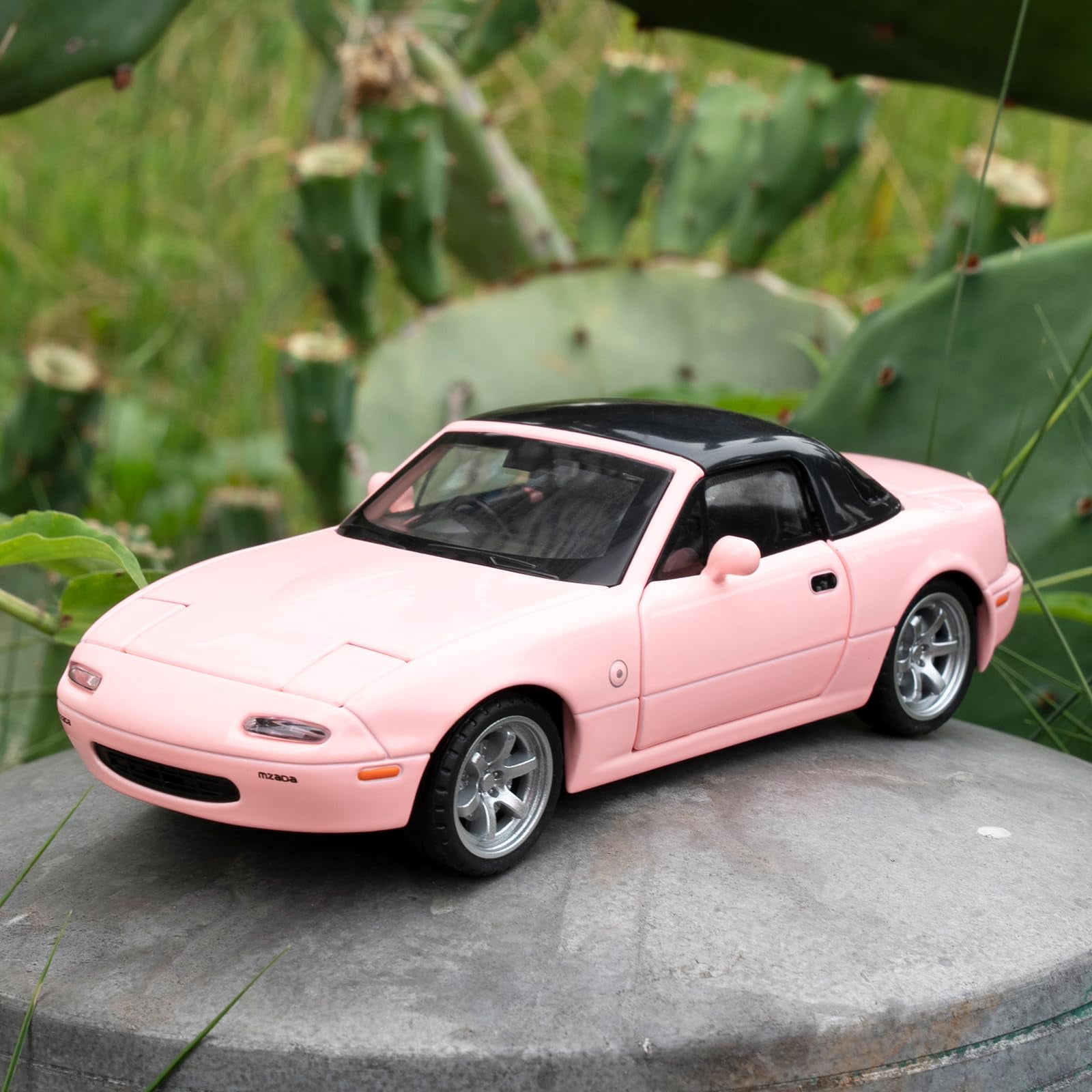 CHUNYAN 1/32 Mazda Miata MX-5 Alloy Model Car, Toy Car with