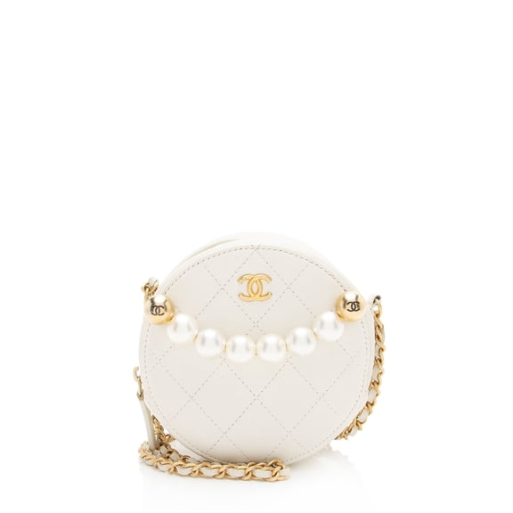 Pre-Owned Chanel Lambskin Chic Pearls Round Clutch with Chain