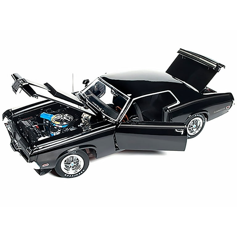 1/18 スケール1969＆1970 Cougar Eliminatorセット Amazon.com: Johnny Lightning - 1970 Mercury Cougar