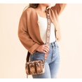 thumbnail image 2 of Bandolera Montana West Wrangler Boho Aztec para mujer, 2 of 6