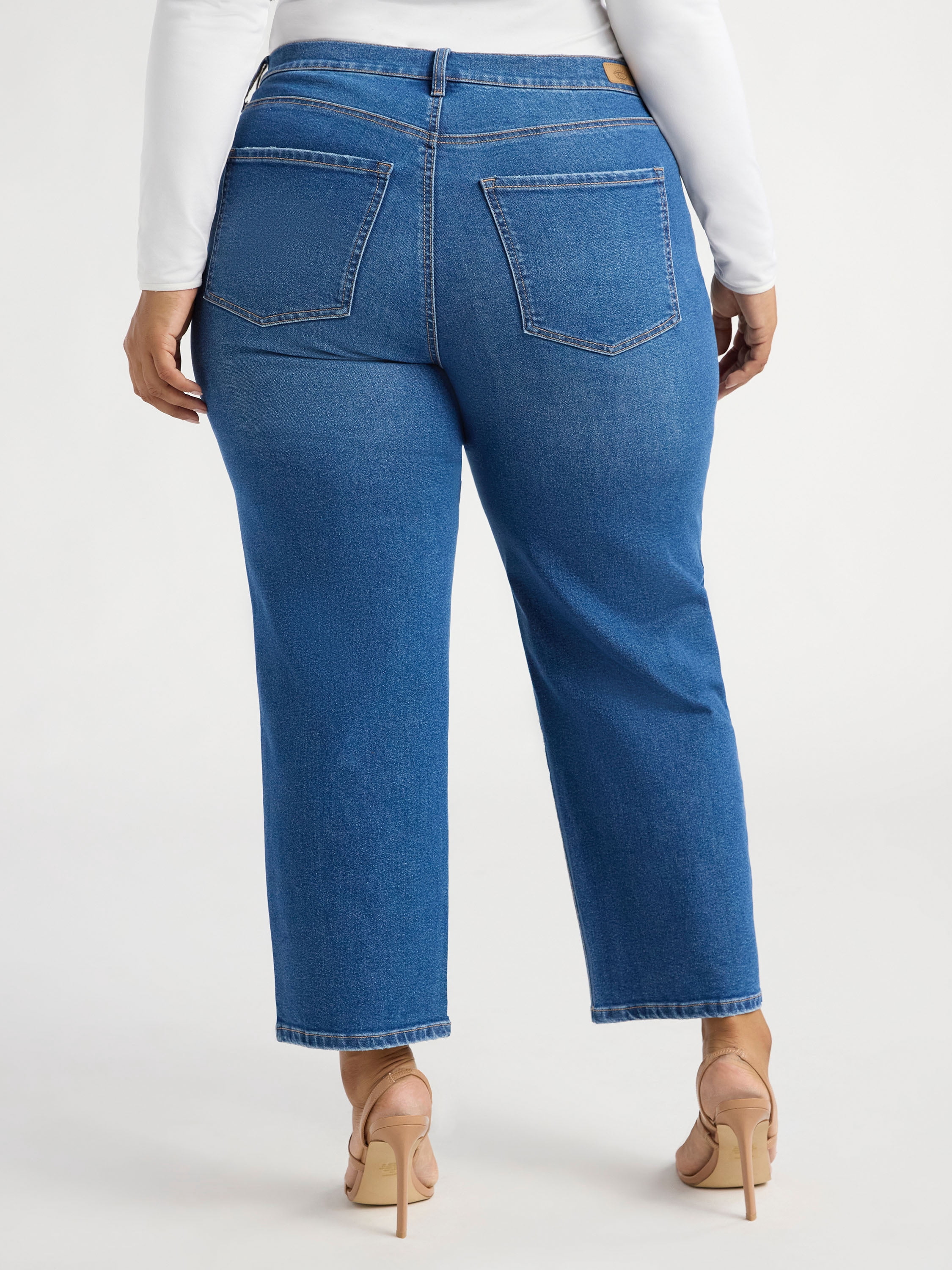 Sofia by Sofia Vergara Women's and Women's Plus Lana Relaxed Straight Super High Rise Jeans, 27" Inseam, Sizes 0-28