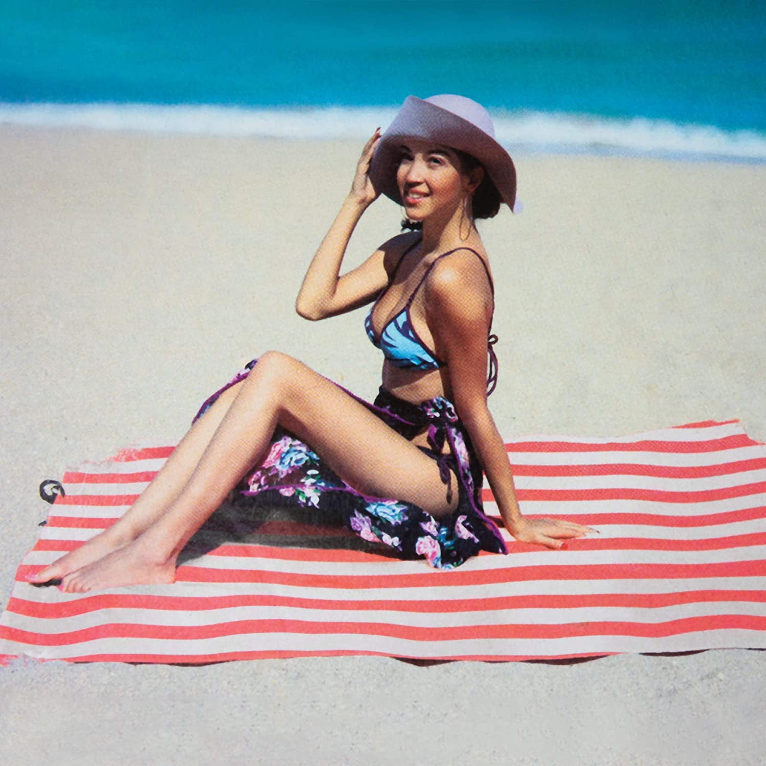 Extra Large Family Cabana Stripe Beach Towel 52 x 72 inch- CORAL - Hotel Pool and Resort Big and Absorbent