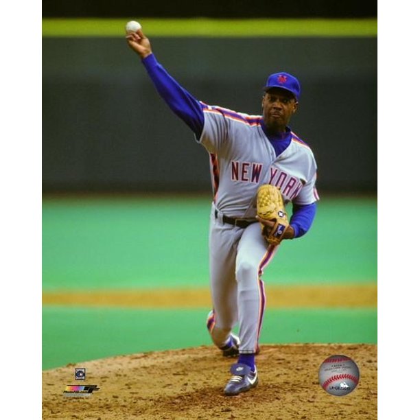Dwight Gooden 1992 Action Photo Print (16 x 20)