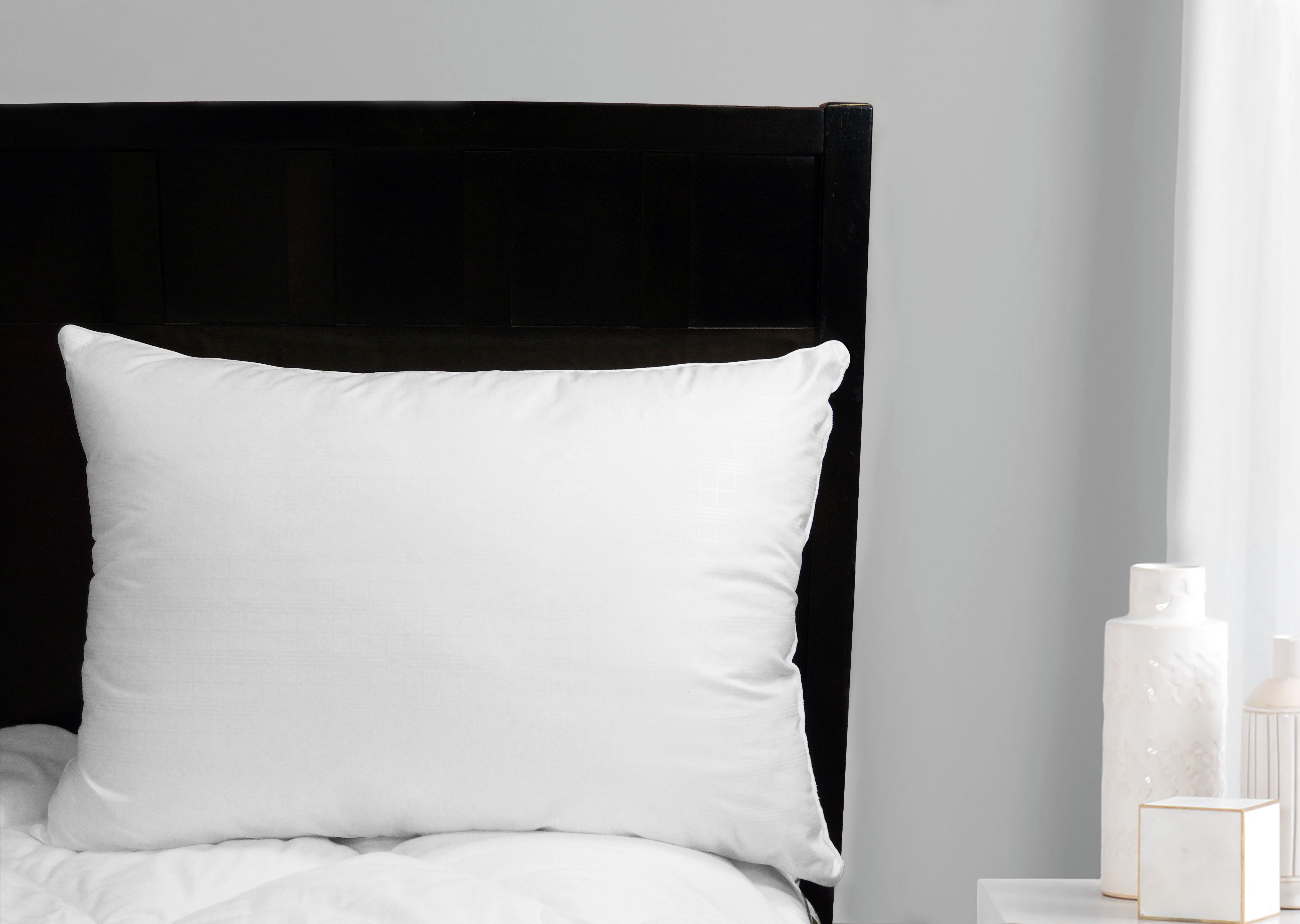 Mainstays Comfort Complete Bed Pillow, Standard/Queen - image 2 of 5