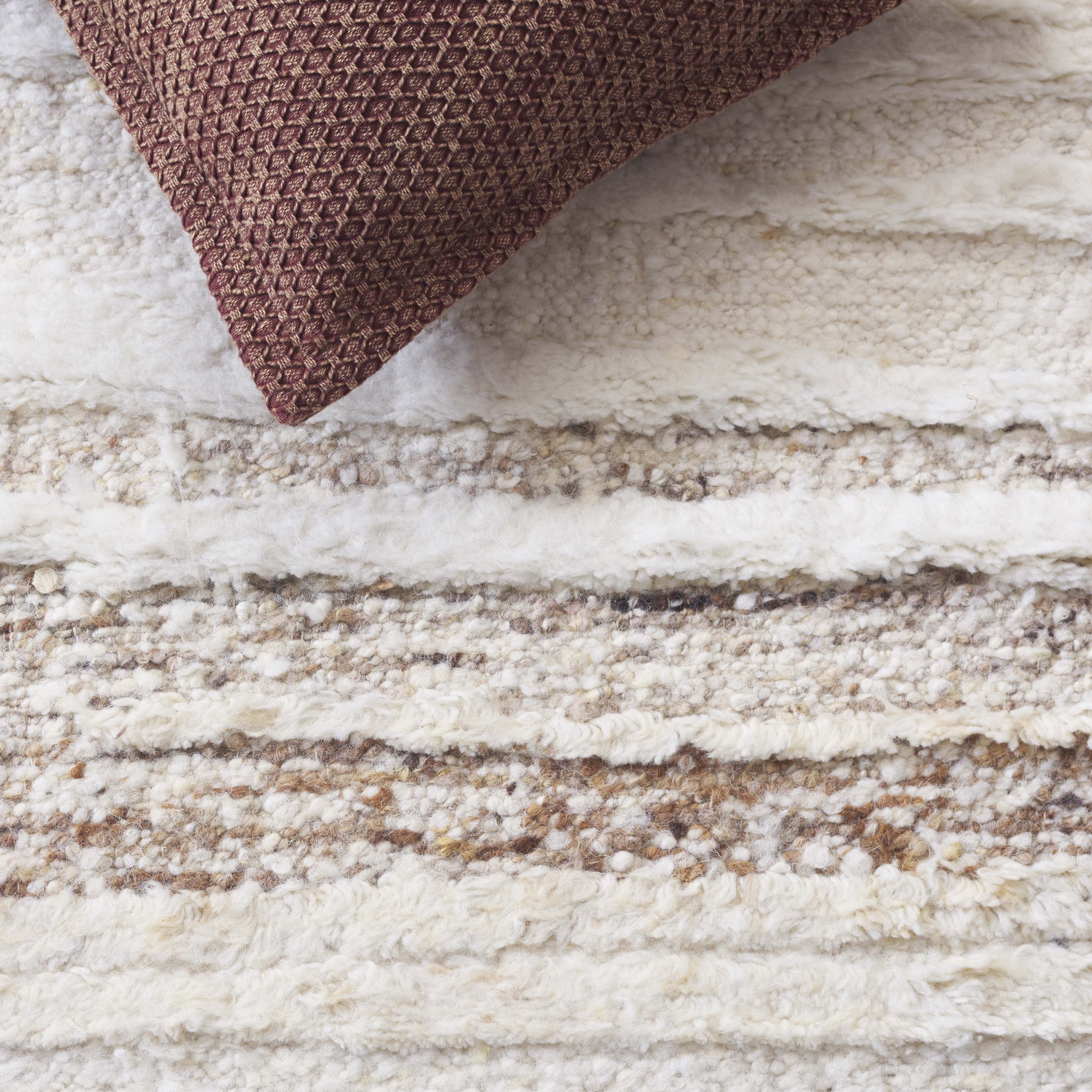 Safavieh Tribeca Marnie Abstract Area Rug, Beige/Brown, 6' x 9'