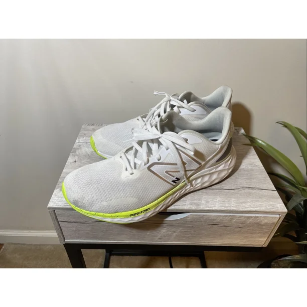 Size 13 - New Balance Fresh Foam Arishi v4 White Pixel Green
