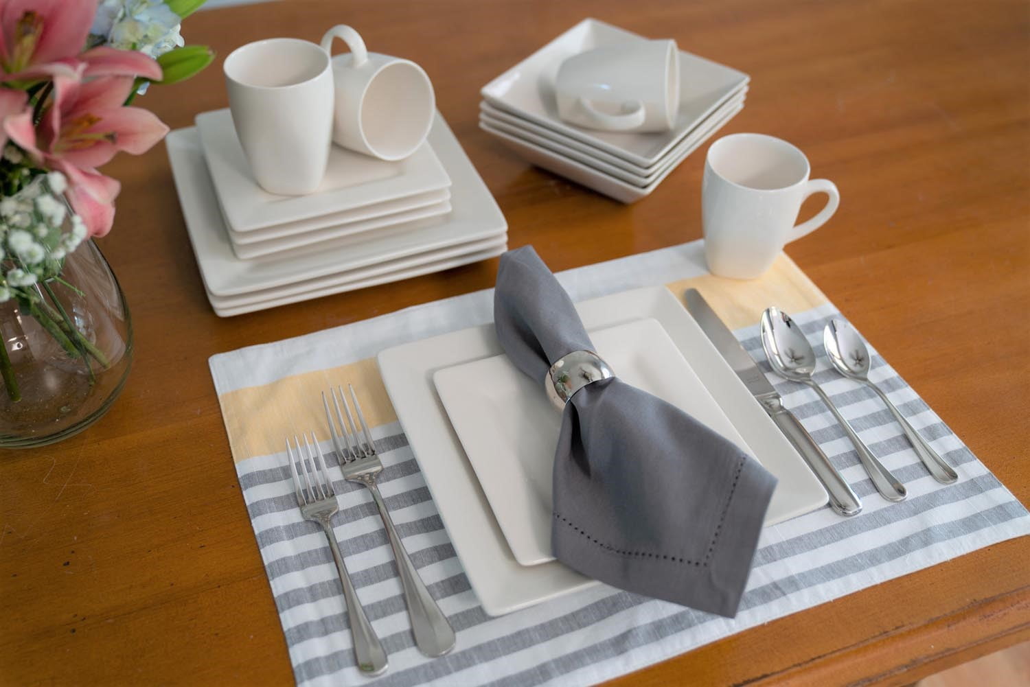 10 Strawberry Street Nova Square 16-Piece Stoneware Dinnerware Set, Cream/White