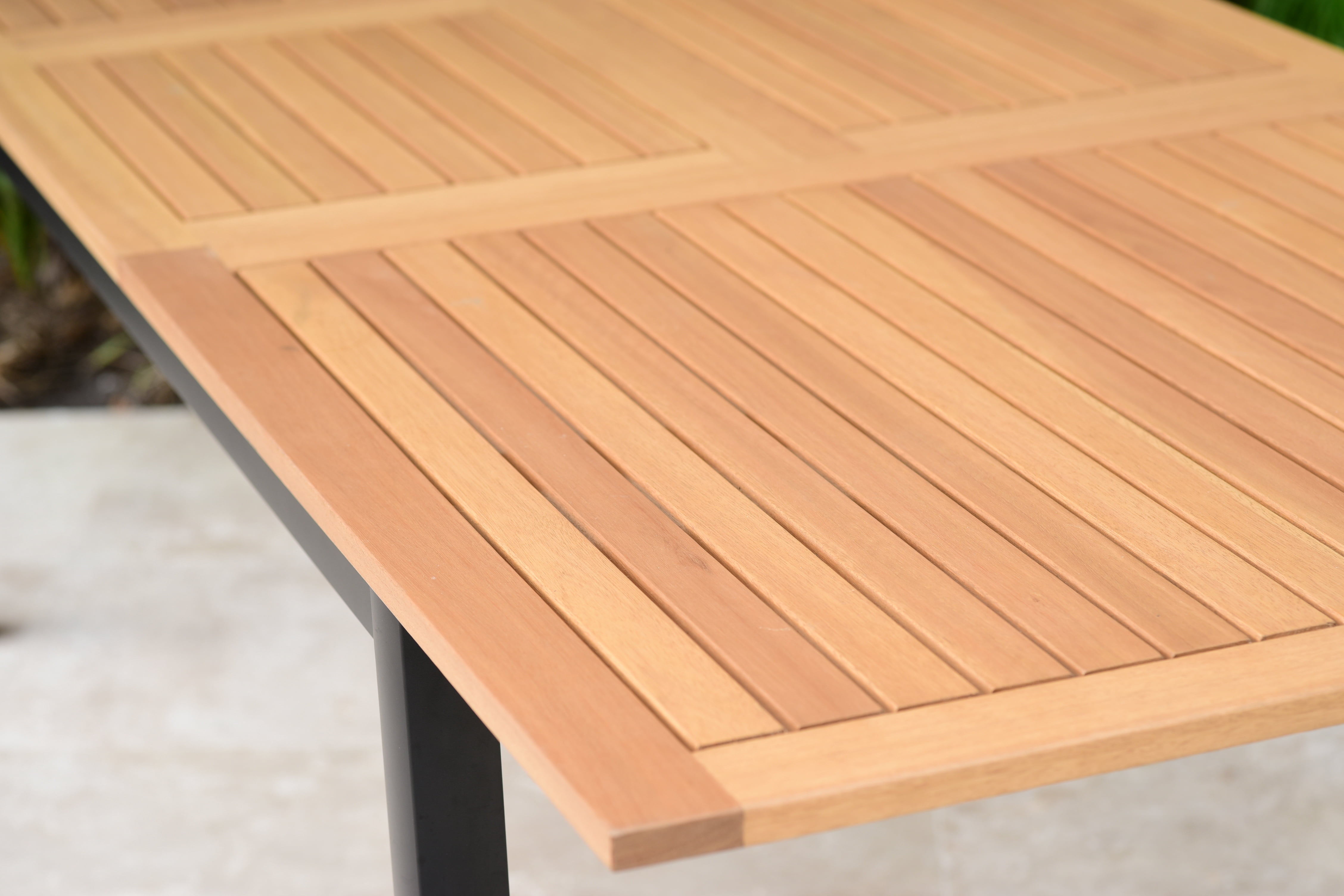 Amazonia 94.9" Aluminum Extendable Outdoor Dining Table, Teak