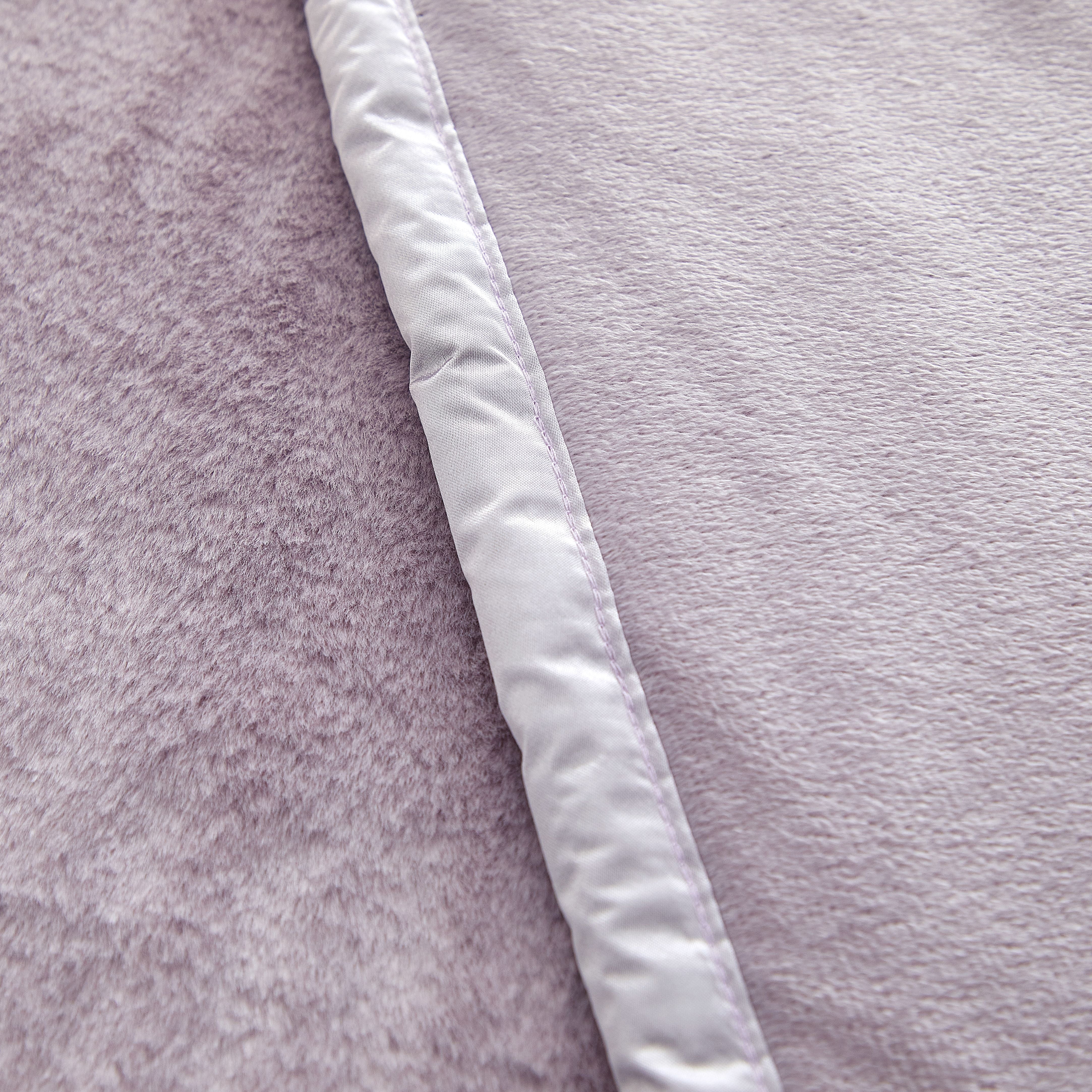 Parent's Choice Satin Trim Blanket - Iris 30 x 40 Inches