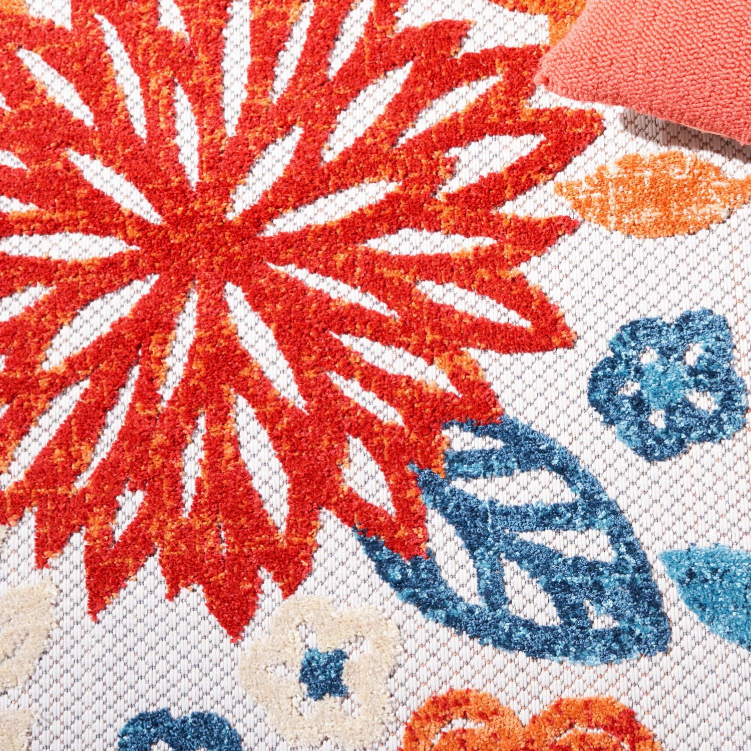 SAFAVIEH Cabana Siomha Floral Indoor/Outdoor Area Rug