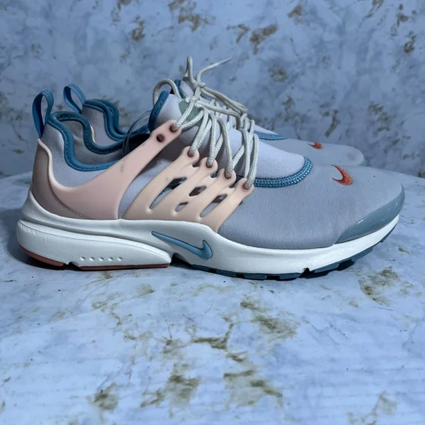 Nike Air Presto Women's Size 10 Running Shoes Blue Athletic Trainer Sneakers