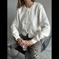 thumbnail image 4 of Suéter Tipo Cárdigan Corto con Cuello Redondo para Mujer, Larga, Botones Delanteros y Chal S, 4 of 10