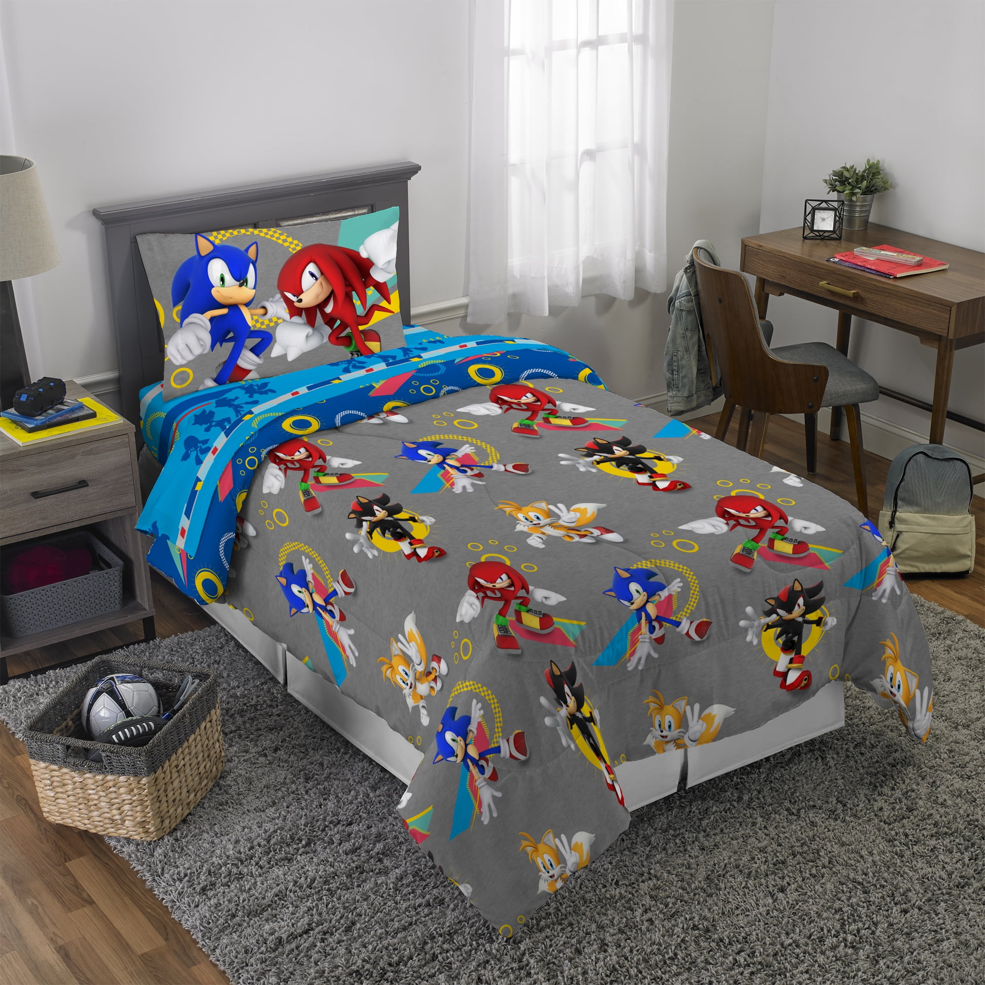 Sonic the Hedgehog Kids 5 Piece Reversible Comforter, Bed in a Bag, Twin