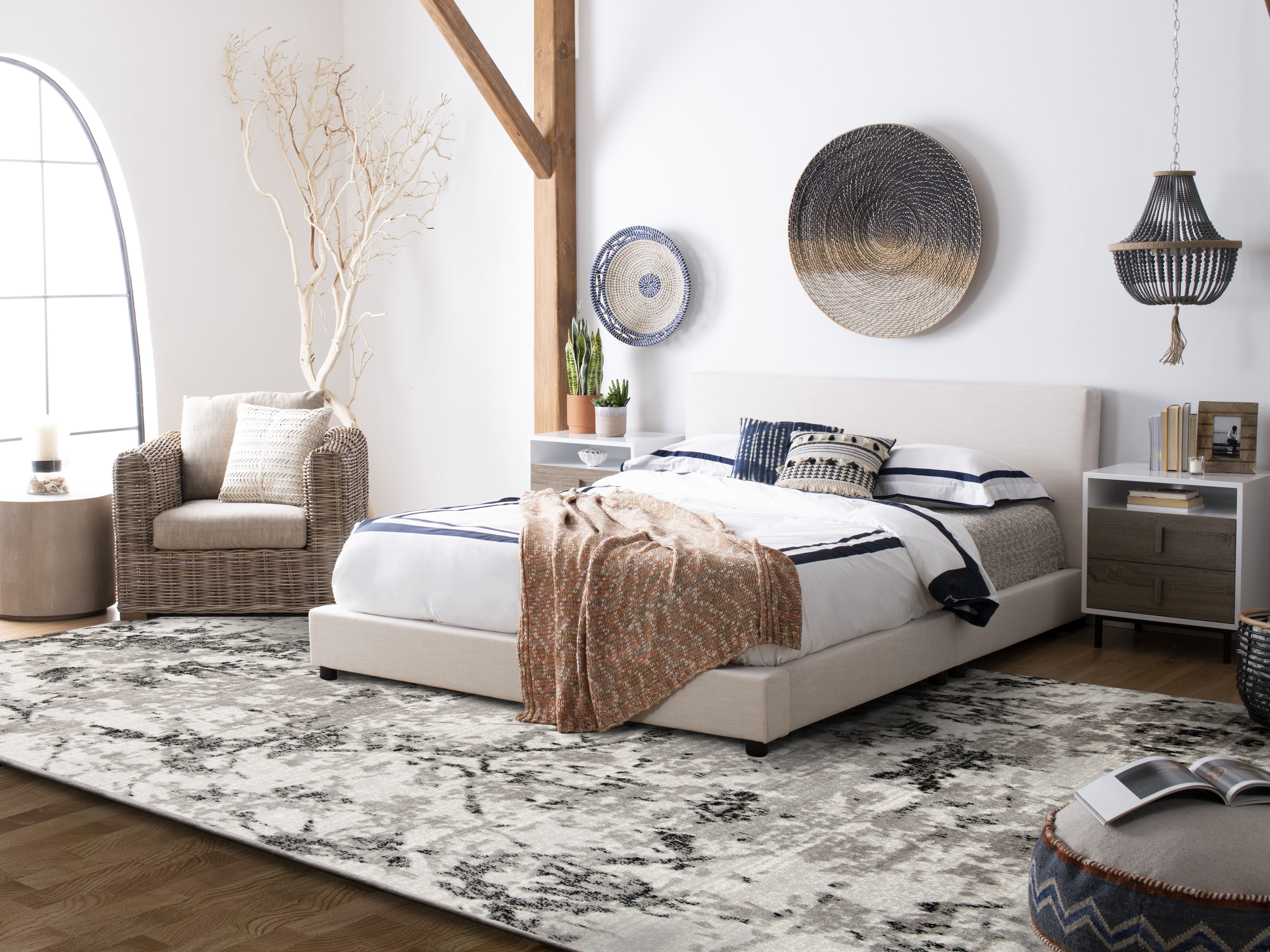 SAFAVIEH Skyler Joisse Distressed Area Rug, Grey/Ivory, 8' x 8' Round