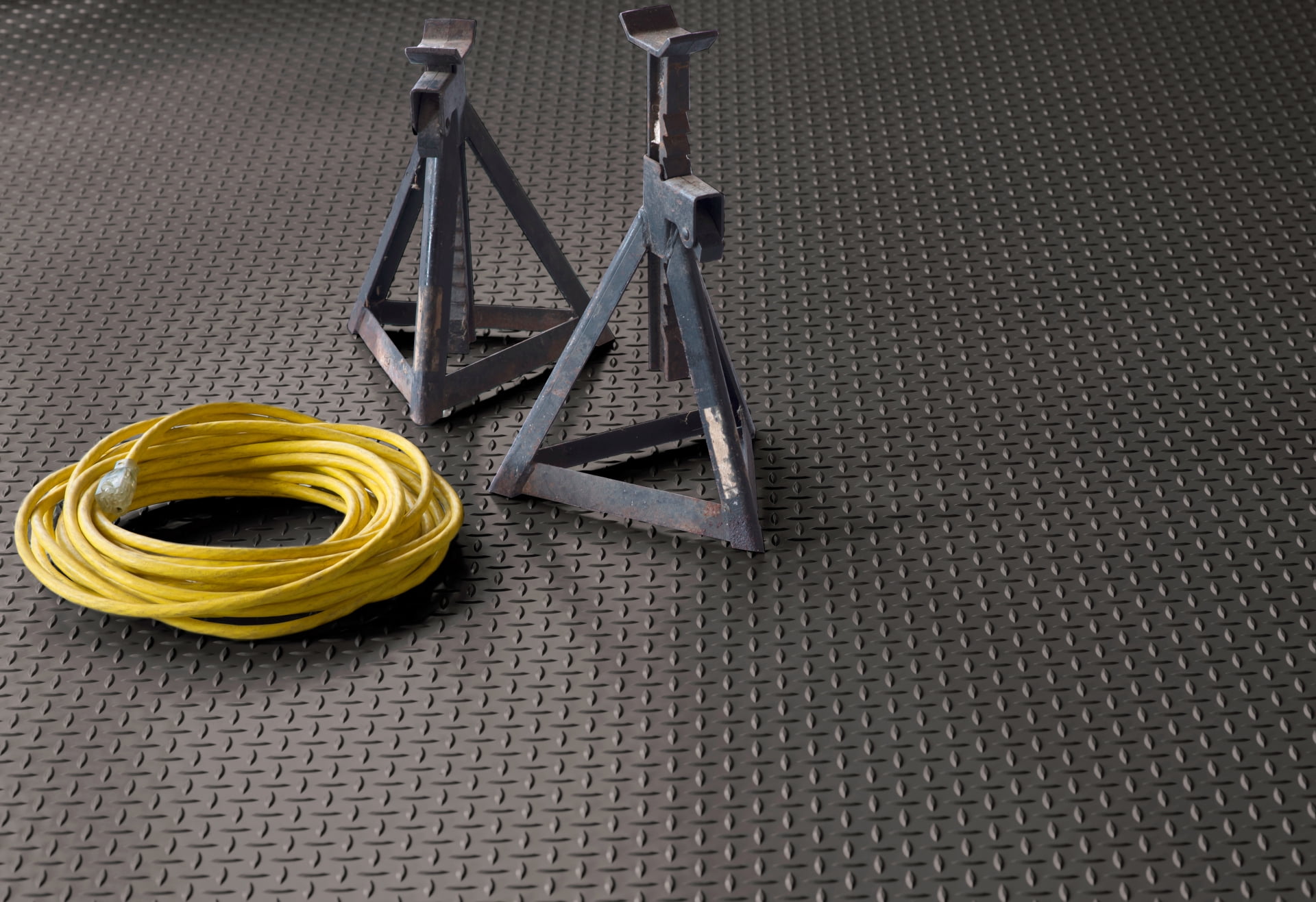 G-Floor Diamond Tread Vinyl Shed Flooring Cover - Slate Grey