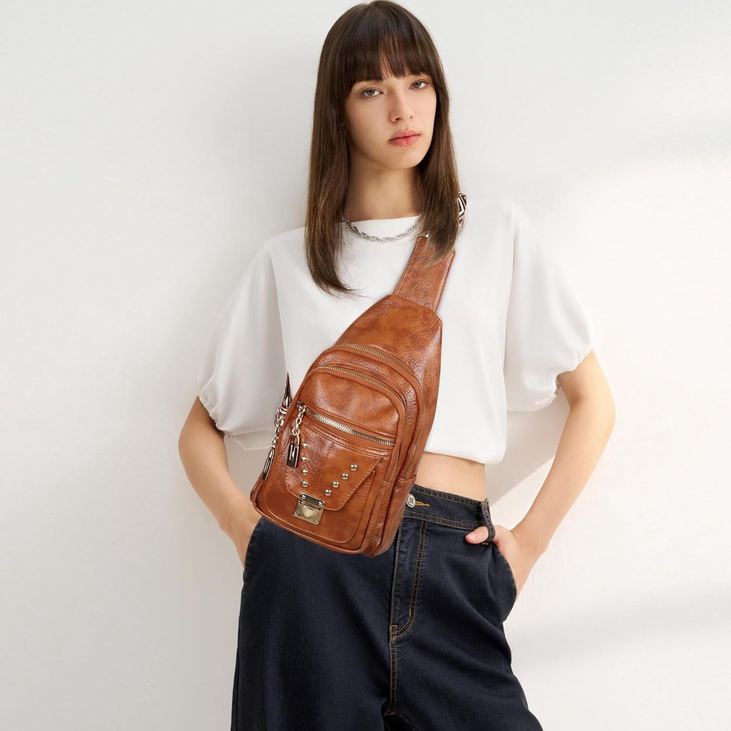 Sling Bag for Women Crossbody, Leather Cross Body Fanny Packs for Women, Trendy Chest Bag for Travel and Daily Use